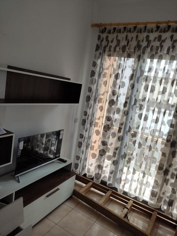 APPARTAMENTO 1+1. 35000 LEKE. VIA 5 MAJI