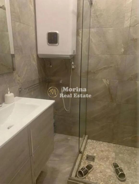 Apartament 3+2+1 ballkon, Blloku, 1500 Euro/muaj