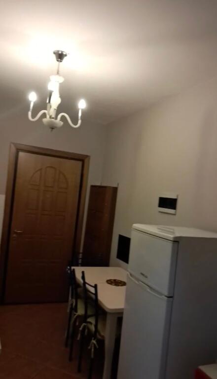 In via Myslym Shyr si affitta monolocale