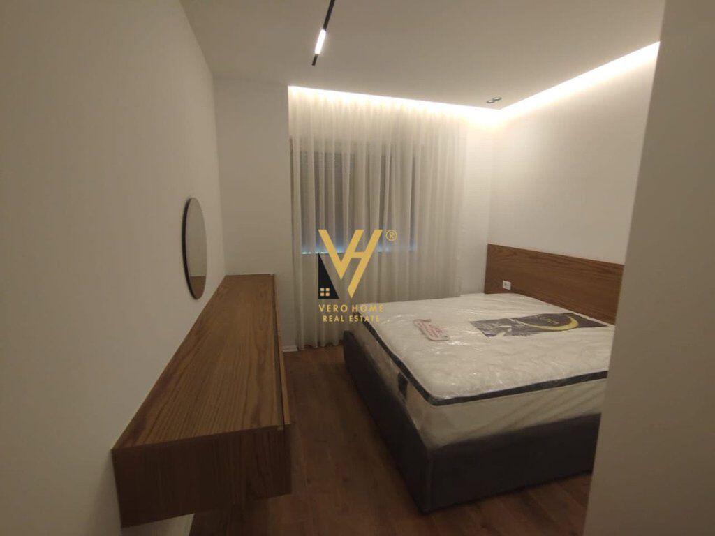 JEPET APARTAMENT 2+1+2+BLK ME QIRA TE KODRA E DIELLIT 1.300 EURO