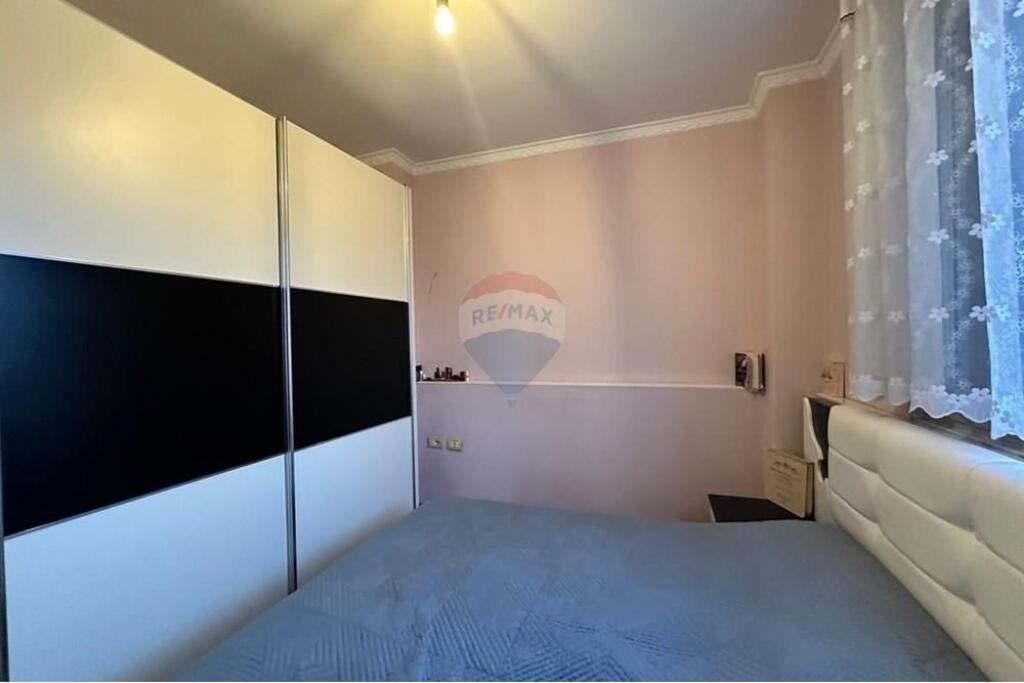 Shitet Apartament 2+1, Fusha e Aviacionit