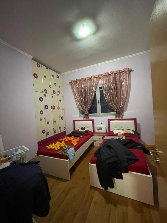 🏡 SHËTPI PRIVATE ME 2 DYQANE DHE 2 AMBIENTE NË SHITJE OSE ME QERA