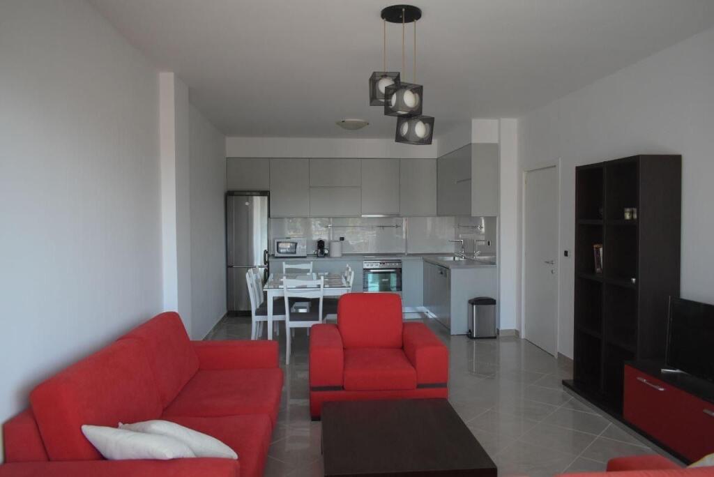 Apartament 1+1 me qira tek Ish Blloku!