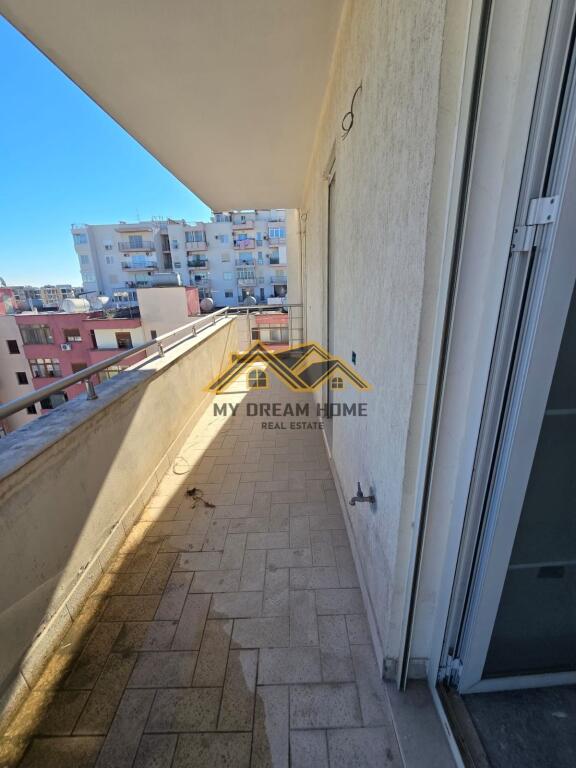 Apartament ne Shitje tek ish Rajoni i policis, Durrës !