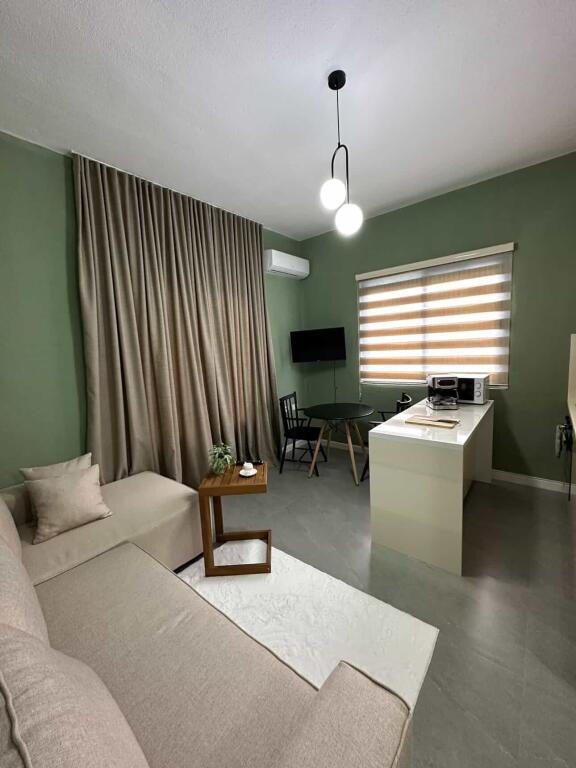 SHITET VILE 3 KATE GOLEM PRANE FAFA GRAND BLUE 500000€