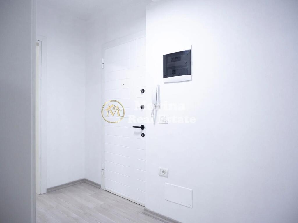 Rent, Business Premises Willson Square, 900 Euro/Month