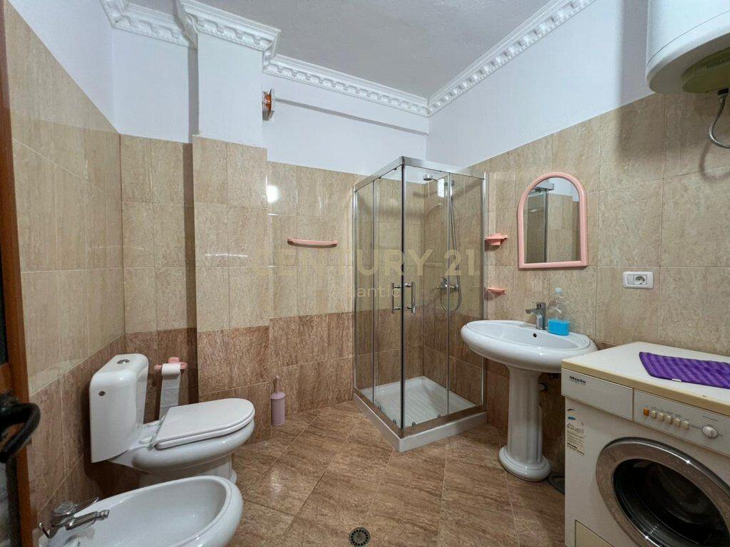 SHITET APARTAMENT 1+1 PLAZH DURRES !