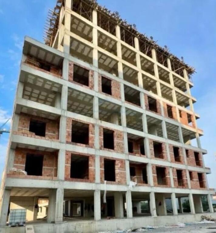 KAMEZ, APARTAMENT 2+1 PER SHITJE