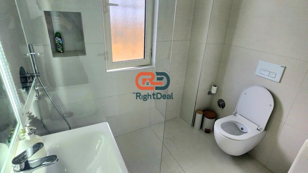 Ne Ali Dem, Jepet Me Qira Apartament 3+1, Totalisht I Mobiluar !!