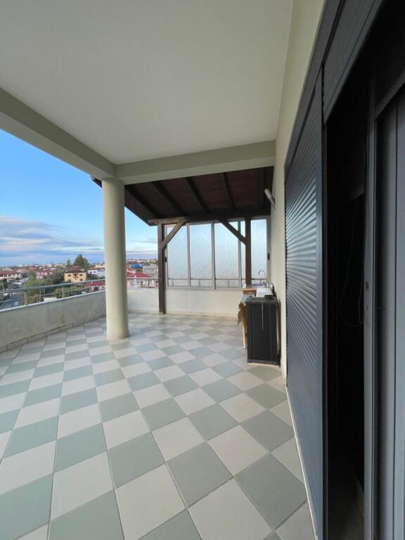 🏡 SHËTPI PRIVATE ME 2 DYQANE DHE 2 AMBIENTE NË SHITJE OSE ME QERA