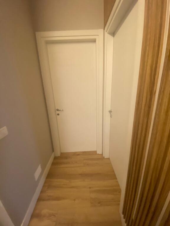 Jepet me qera apartament 2+1+1 ballkon 📍rruga "Irfan Tomini"