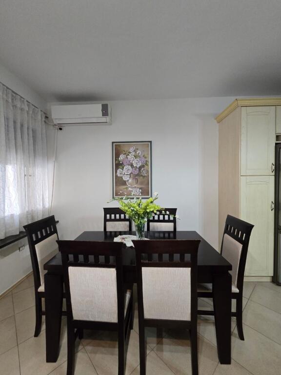 APARTAMENT 2+1 PER QIRA TEK KOPSHTI ZOOLOGJIK