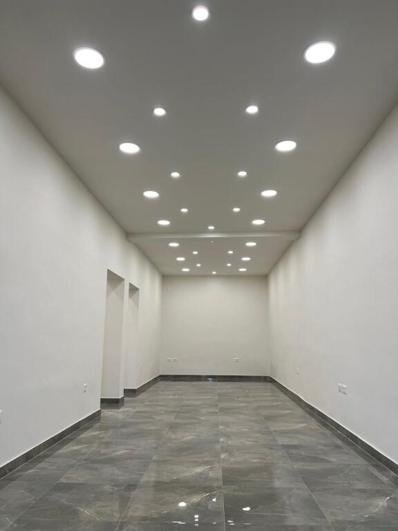 🏡 Vendesi in vendita al piano terra allo Stadio Dinamo