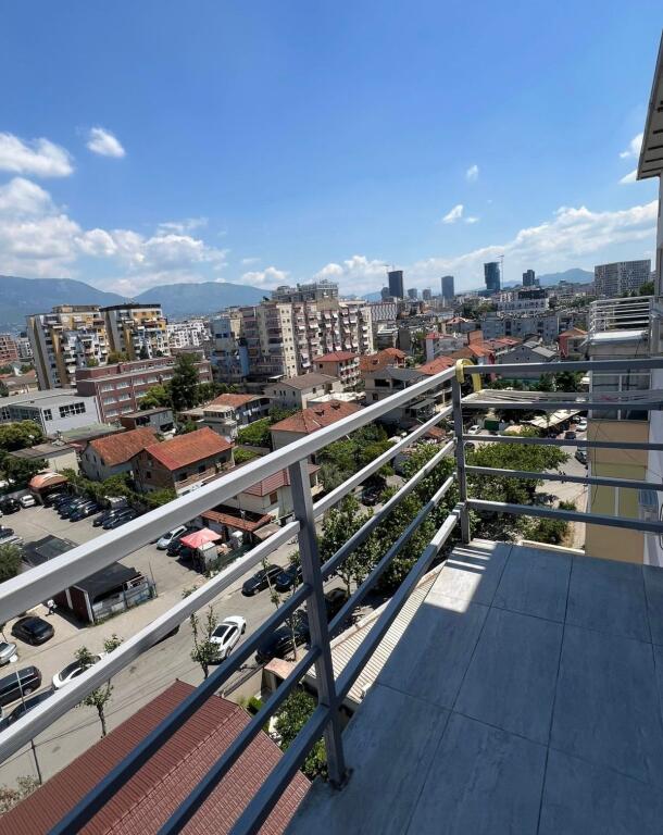 Apartament me qera 2+1