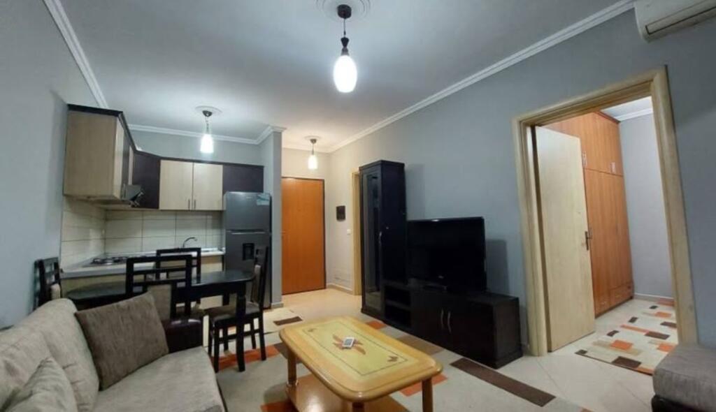 Tirane, apartment 1+1 on the 3rd floor for rent by the Owner, no commission