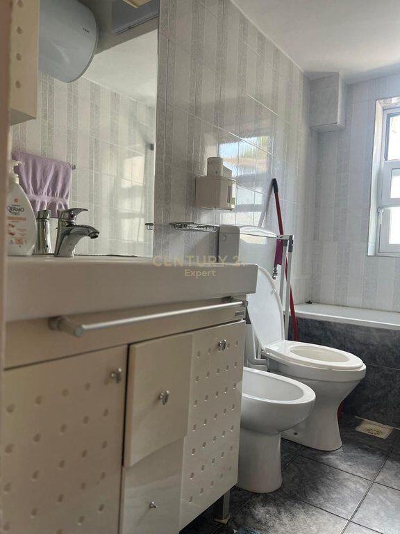 Apartament 2+1 Me Qira në Myslym Shyri, Tiranë – 700€ | 72 m² 700 € /Muaj Sip. Totale  72m2