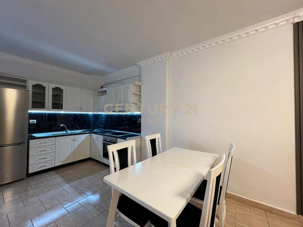 SHITET APARTAMENT 1+1 PLAZH DURRES !