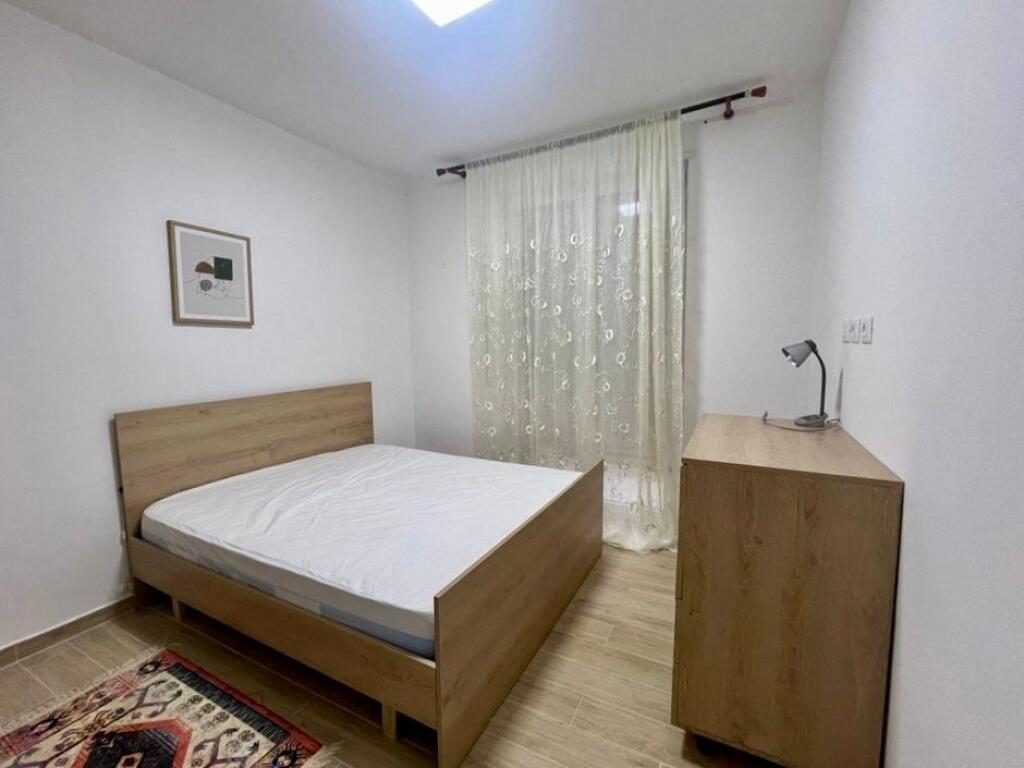 Rent, Apartment 1+1, Former Electric Market, Tirana.