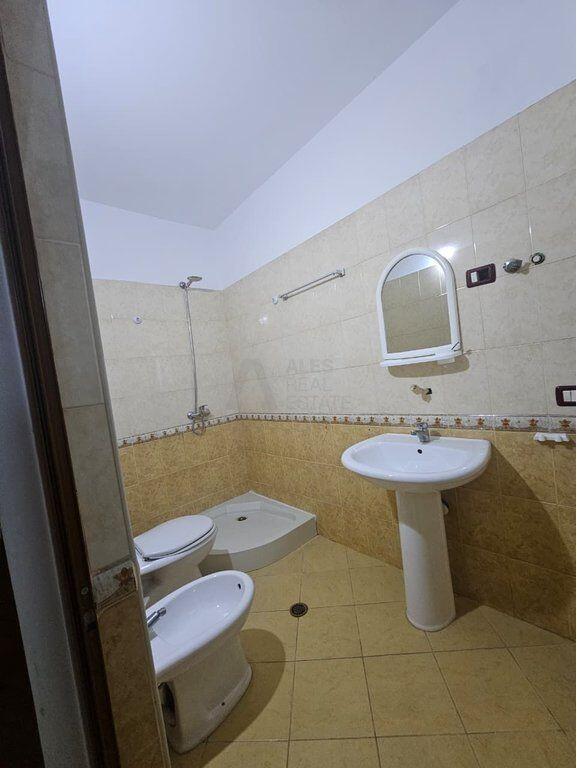 Apartament 2+1 per qira ne Astir!