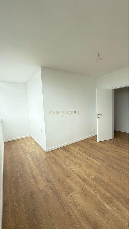 SHITET APARTAMENT 2+1+2 , PRANE UJESJELLESIT DURRES !