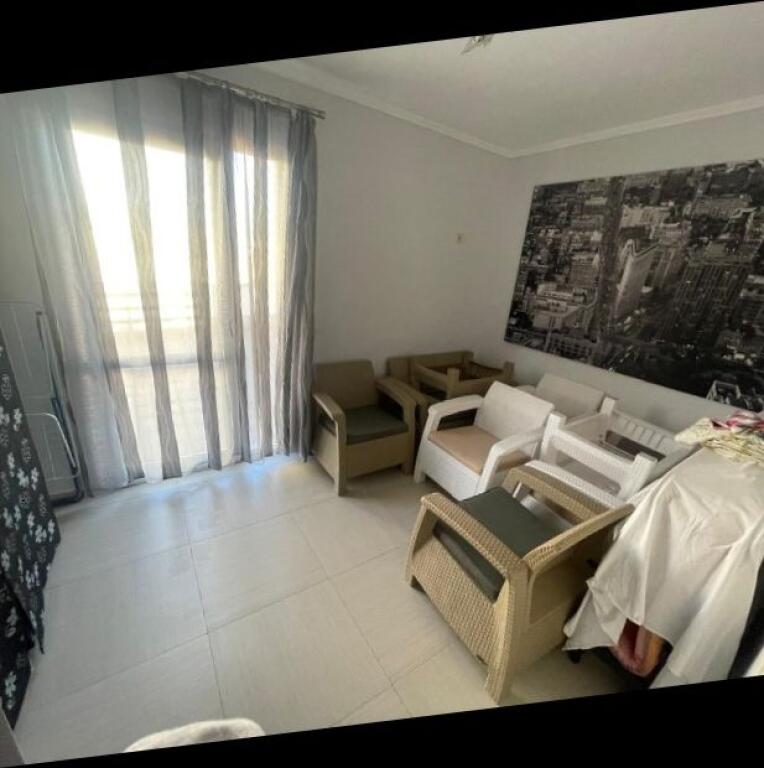 Jepet Apartment me qera 2+1, ID 13902