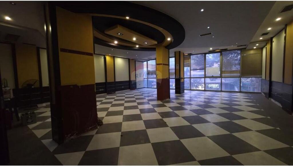 Negozio - In Vendita - Bulevardi Blu, Kamëz(ID: 530221066-255)