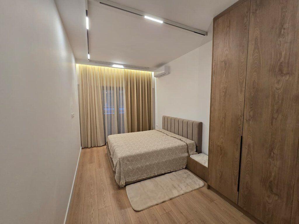 APARTAMENT MODERN PER QERA TEK GALERIA (ISH KINEMA 17-NENTORI)