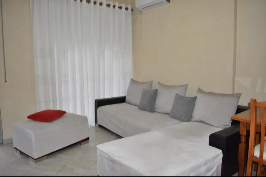 Jepet me qera Apartament 1+1       ID   13900