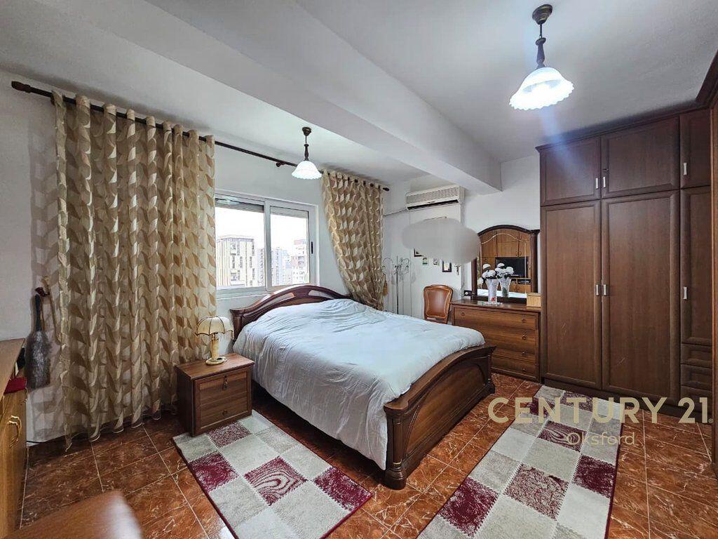 Apartament 2+1 per shitje ne Laprake