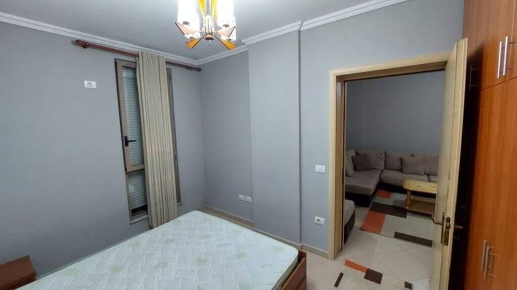 Tirane, apartment 1+1 on the 3rd floor for rent by the Owner, no commission
