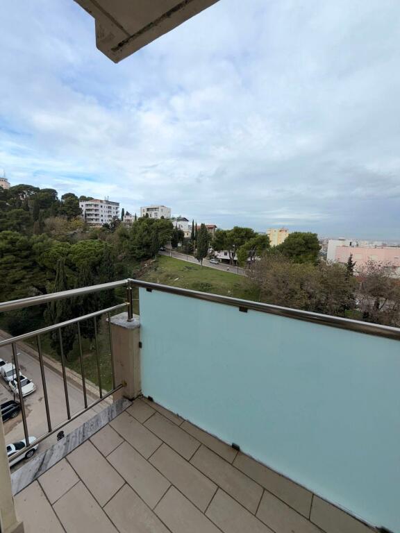 🏡 SHITET 3+1 me 3 ballkone + GARAZH   📍VILA ZOGUT ,Durres