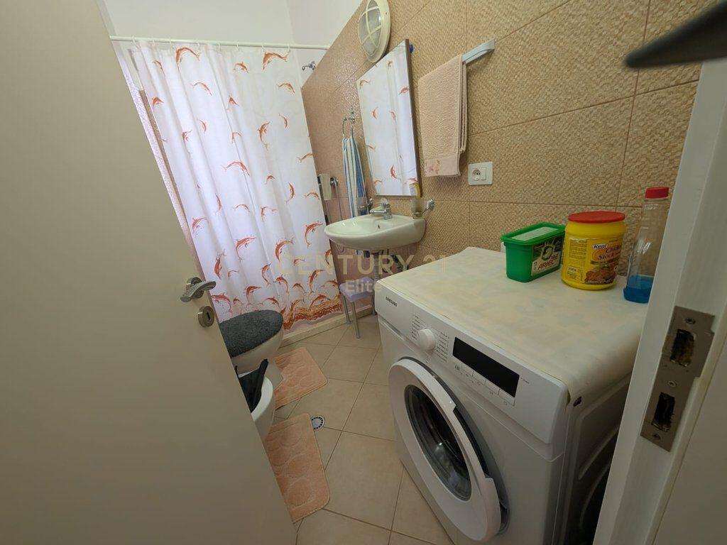 Shitet ne Plazhin e Qerretit apartament 1+1.