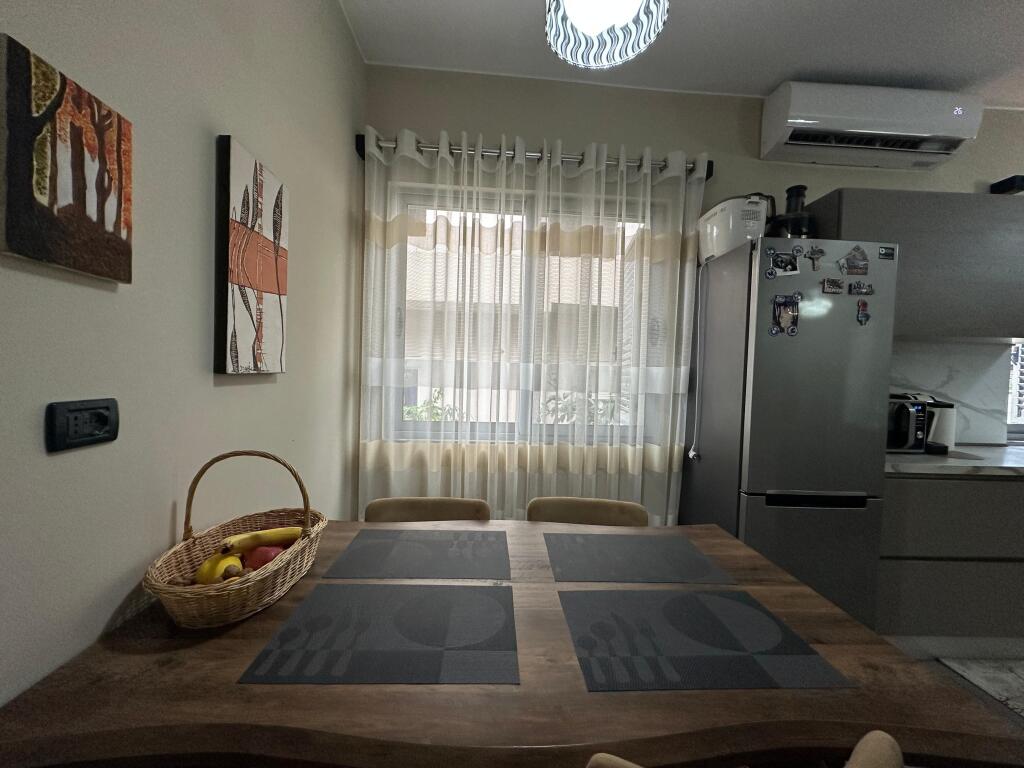 Shtepi Private 2+1 me Qira ne Selite