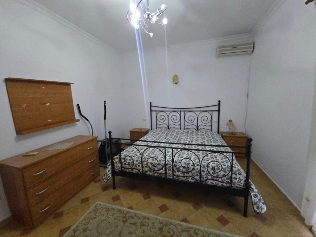 JEPET ME QERA APARTAMENT 2+1+2 TEK ISH FABRIKA E BUKES DURRES