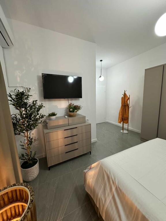 SHITET VILE 3 KATE GOLEM PRANE FAFA GRAND BLUE 500000€