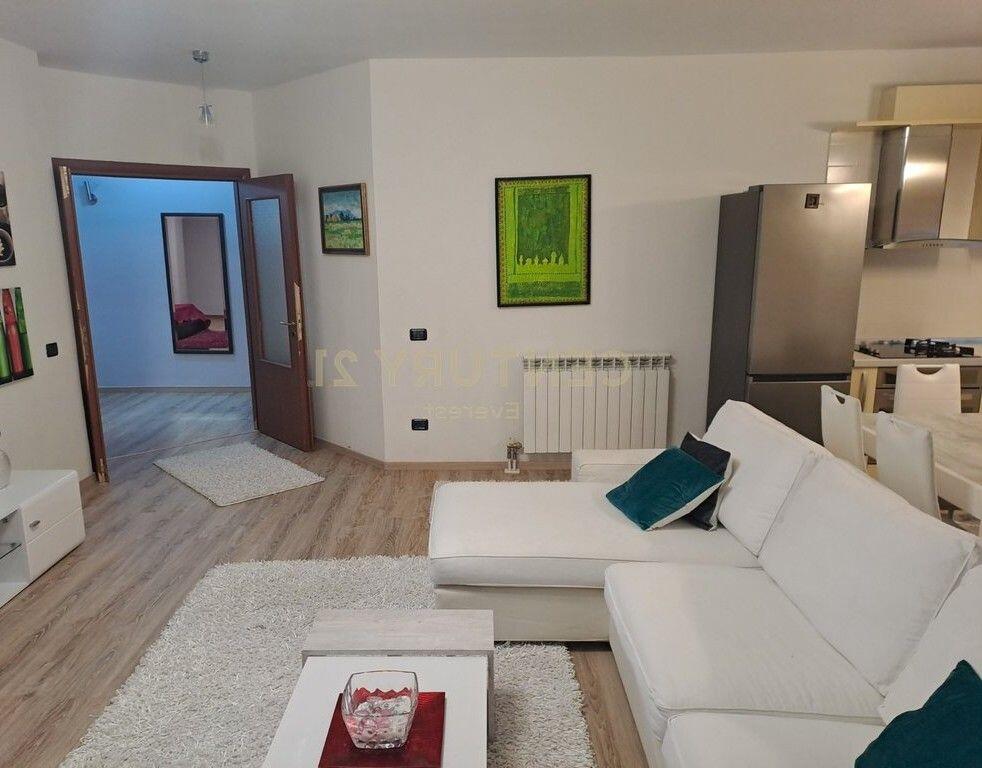 LIQUIDO SECCO, APPARTAMENTO 2+1+2 IN AFFITTO.