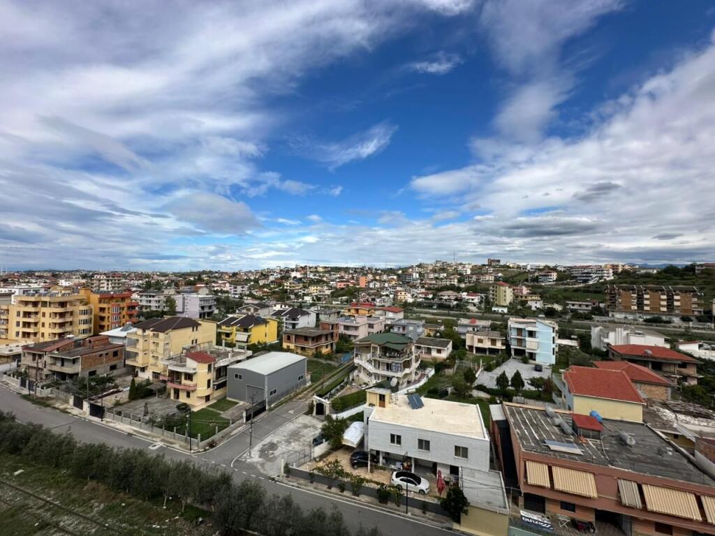 Për Shitje – Apartament 1+1 në Ilira, Durrës