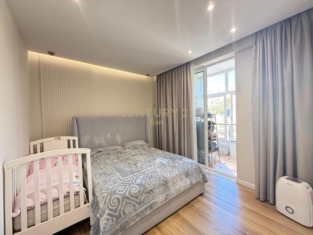 Shitet Super Apartament 2+1 me Pamje Deti ne Vollga, Durrës !