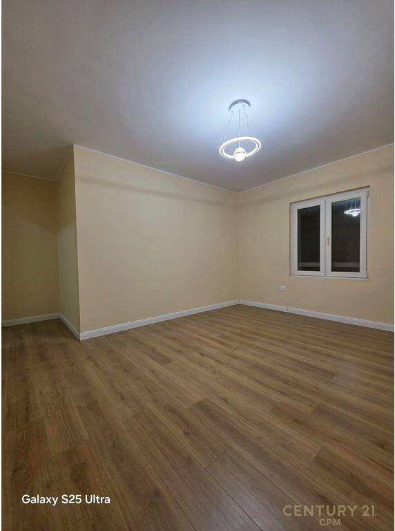 Apartament 2+1 në shitje tek pallatet Karavan, Laprakë, Tiranë - 140,000€ | 82 m² 140,000 € Sip. Totale  82m2