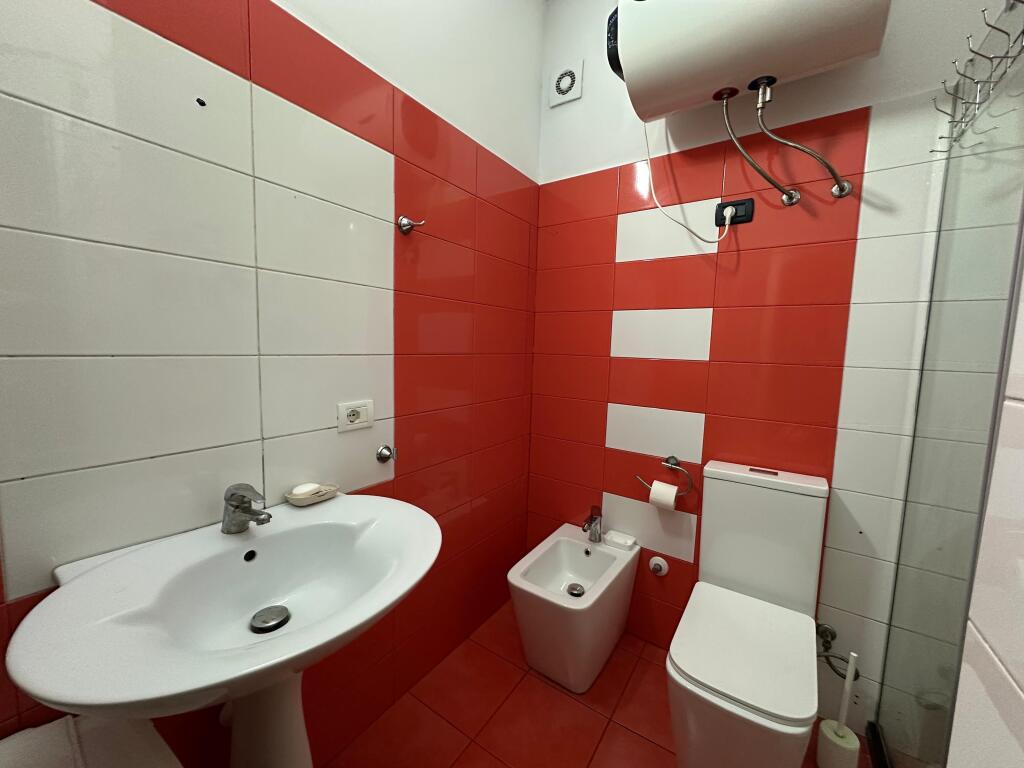 Shtepi Private 2+1 me Qira ne Selite