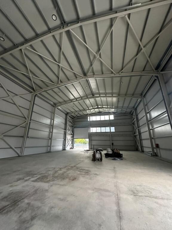 WAREHOUSE 760M2 FOR RENT IN PRUSH