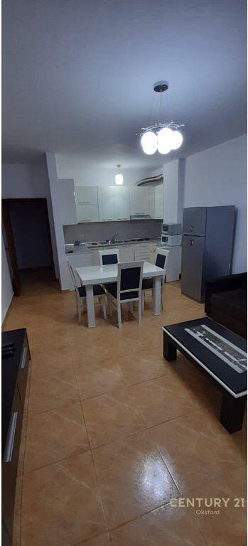 Apartment 2+1 for sale in Blloku