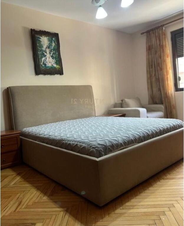 Apartament 2+1 me qira, Myslym Shyri