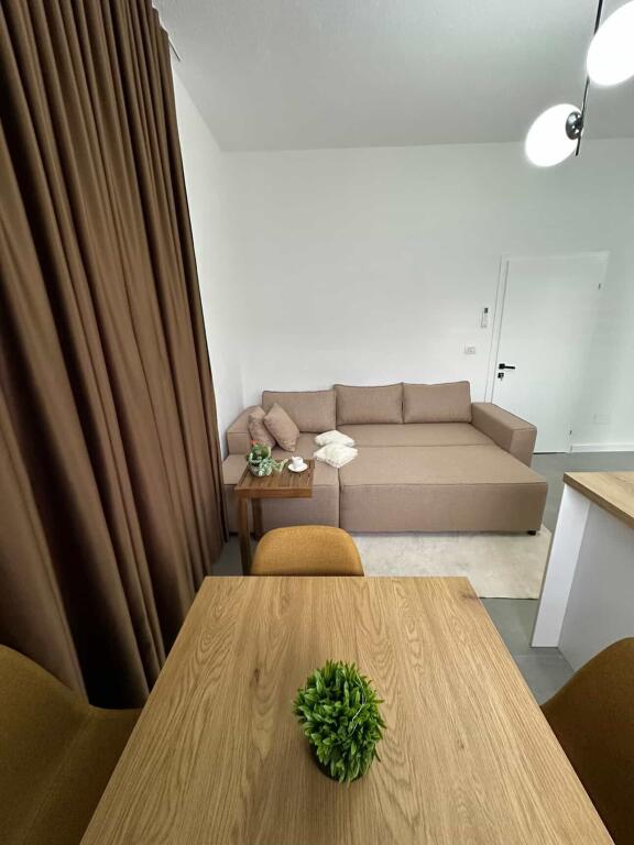 SHITET VILE 3 KATE GOLEM PRANE FAFA GRAND BLUE 500000€