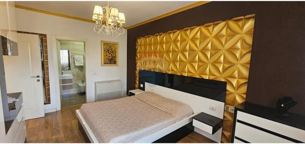 Shitet Apartament 3+1+2 në Ali Dem