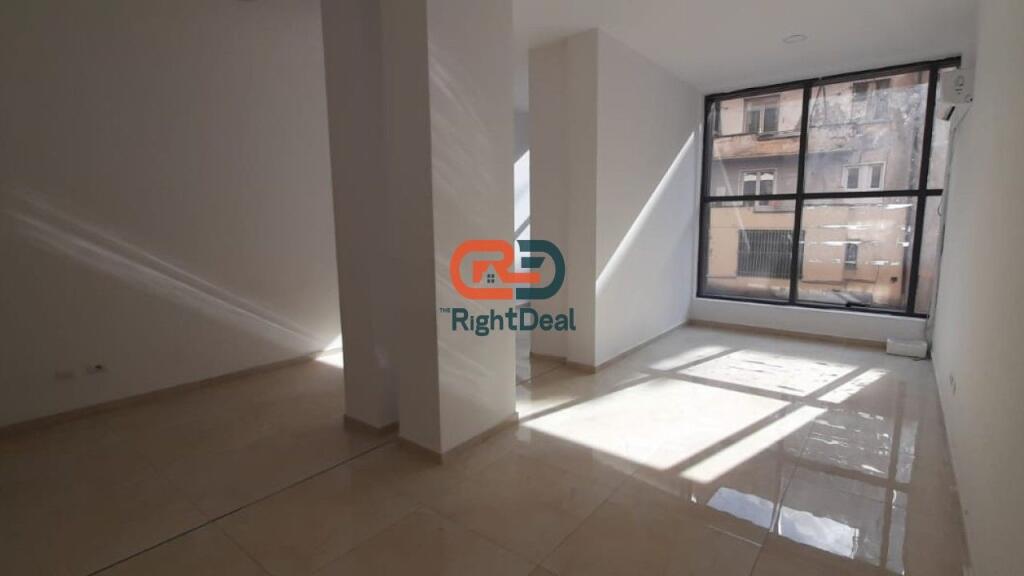 Ne Myslym Shyr, Jepet Me Qira Ambient Per Zyra Ne Nje Pallat Te Ri !!