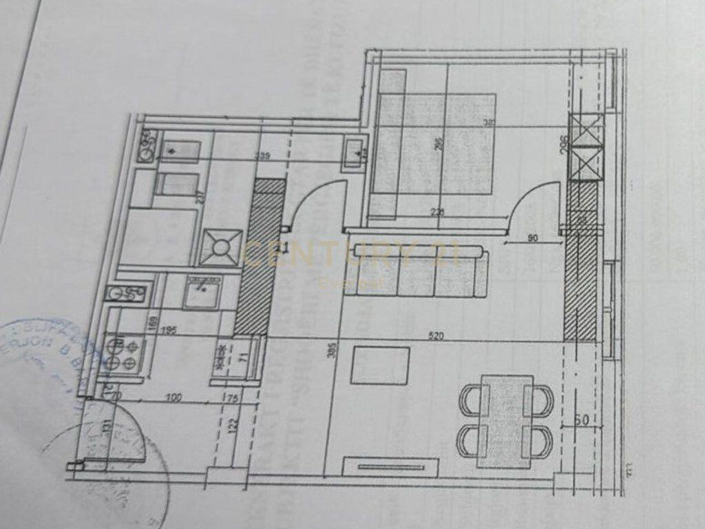 Shitet apartament  1+1 i përshtatur për zyrë – Kompleksi Square 21