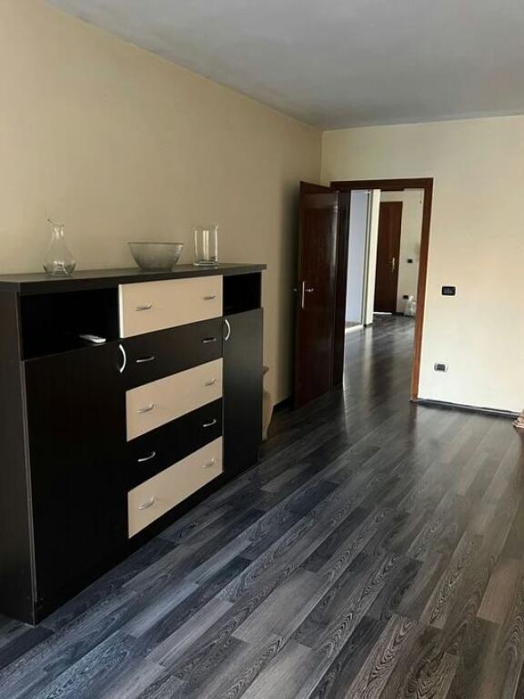Jepet me qera Apartament dublesk  ID   13897    