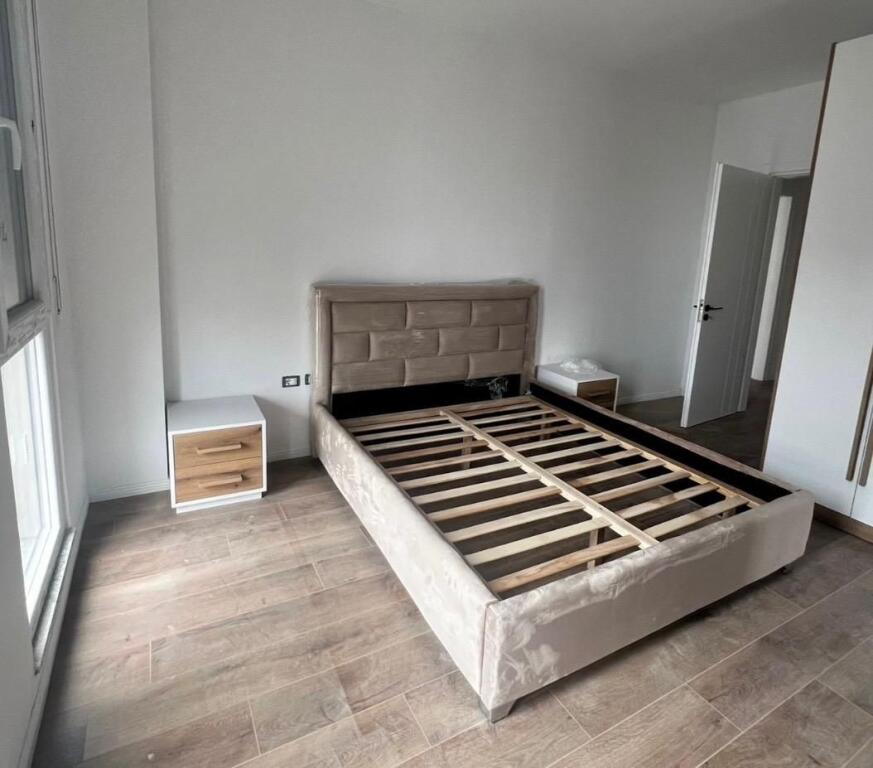 APARTAMENT 2+1 ME QERA, KAMEZ