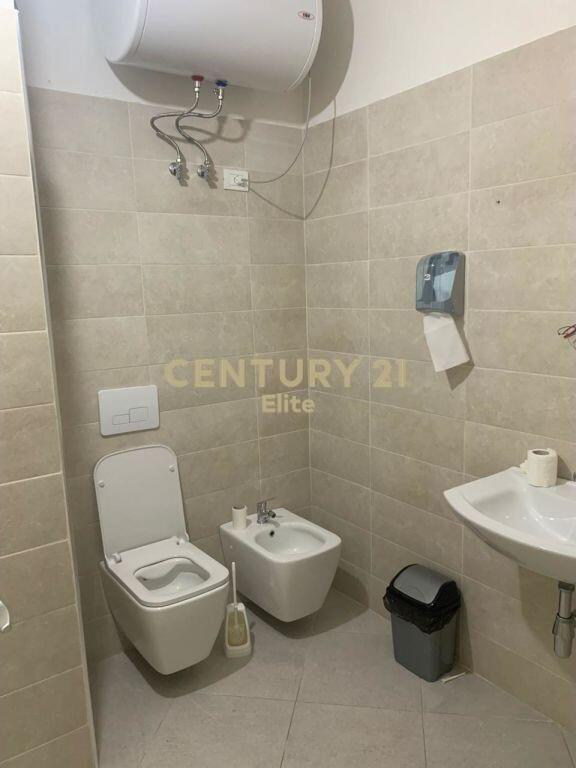 AMBIENT ME QIRA 4+1+2 NE KOMPLEKSIN "GREEN CITY" !